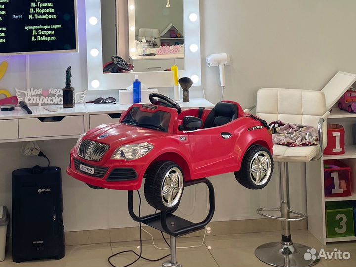 Электромобиль детский (можно для парикмахера)