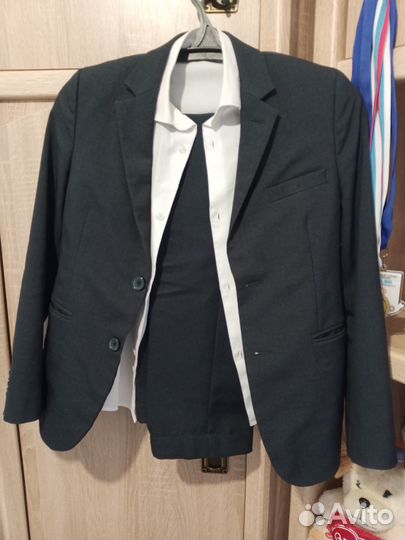 Школьный костюм