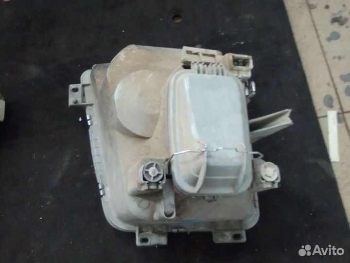 Фара левая правая Volkswagen LT 1996 - 2006