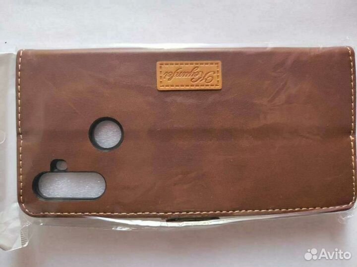 Чехлы на телефон