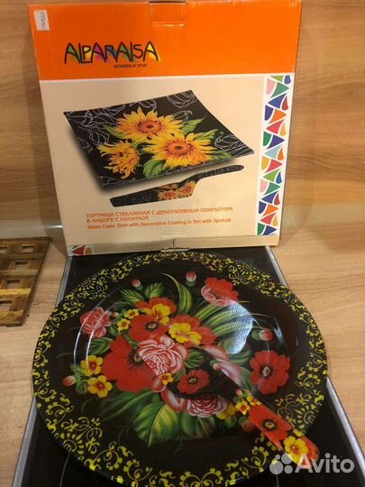 Тортница с лопаткой