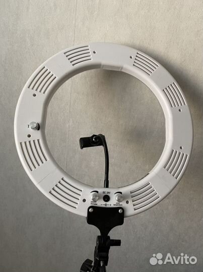 Кольцевая лампа