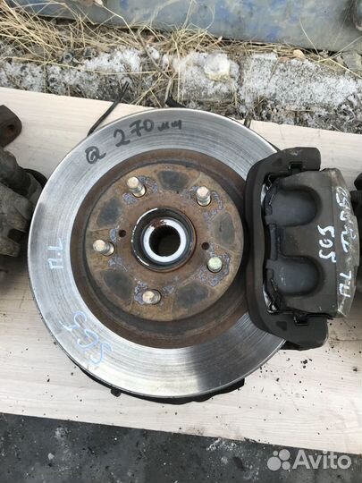 Ступица передняя Subaru Forester SG5