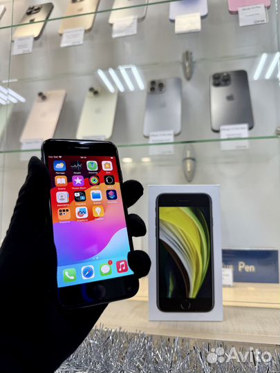 iPhone SE (2020), 128 ГБ