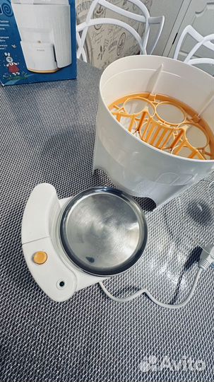 Стерилизатор для бутылок и сосок Maman