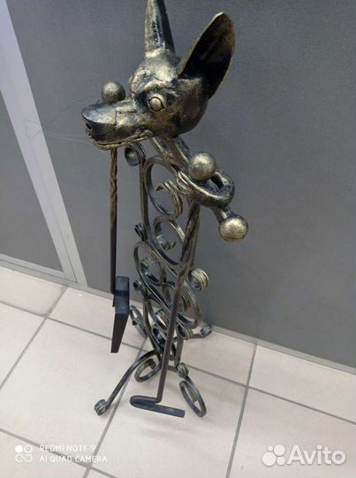 Оригинальная подставка для совка и кочерги