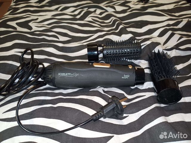 Фен щетка scarlett