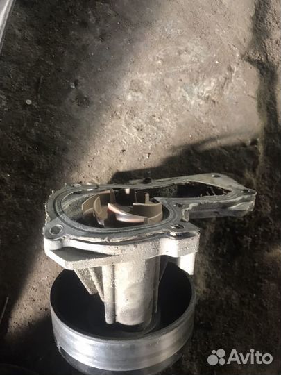 Помпа, водяной насос для Ford Focus 2 1.6 115 л.с