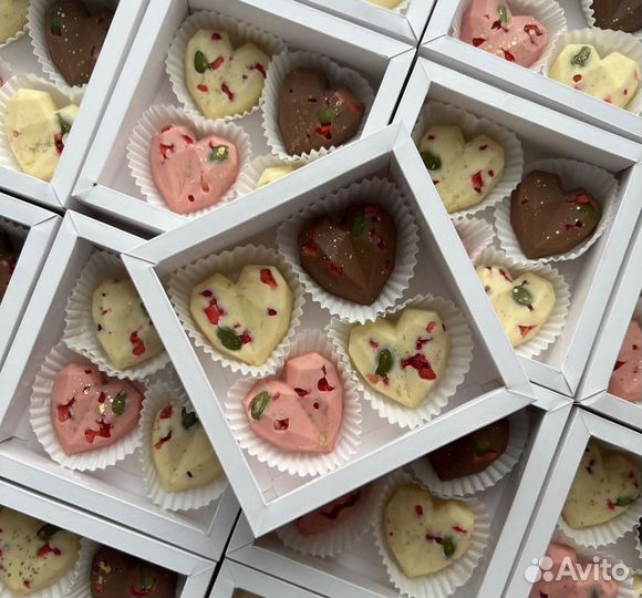 Гранат в шоколаде