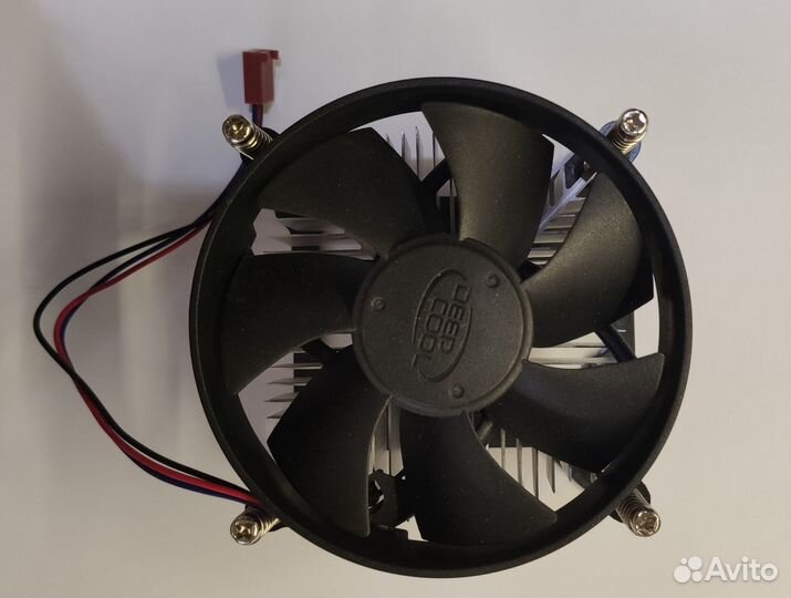 Кулеры Deepcool и Intel для процессора