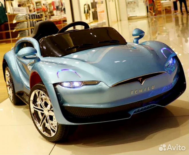 Детский электромобиль на пульте