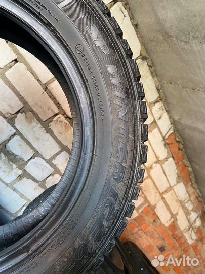 Dunlop SP Winter Ice 02 185/60 R15