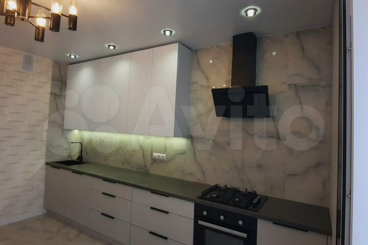 2-к. квартира, 68 м², 16/18 эт.