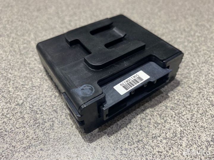 Блок управления Toyota Harrier AVU65-0028375