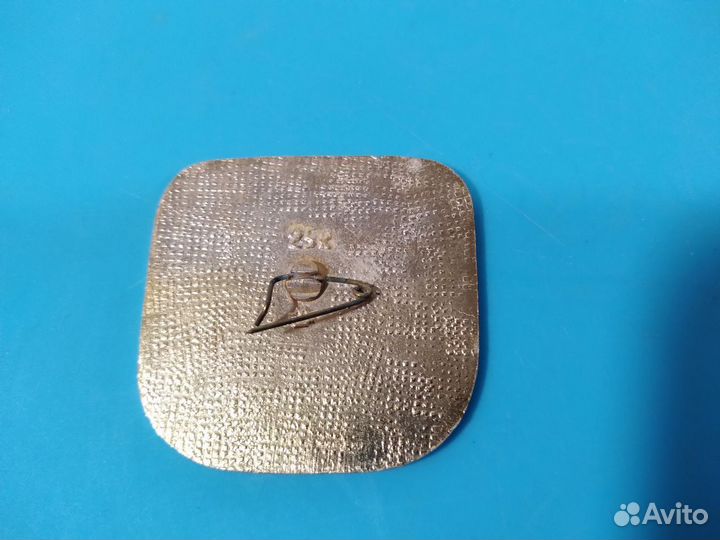 Винтажные значки