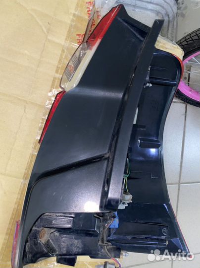 Задний фонарь toyota land cruiser prado 150