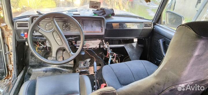 ВАЗ 2107 1.6 МТ, 2010, битый, 65 000 км