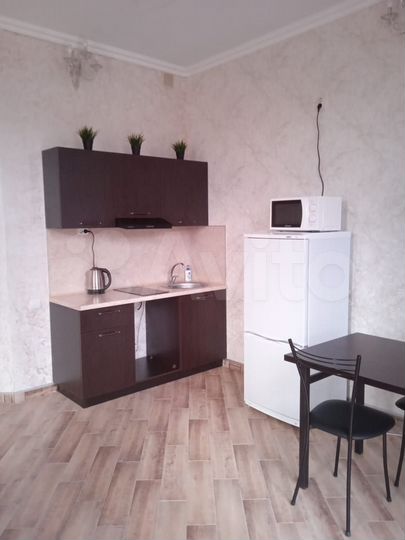 2-к. квартира, 65 м², 1/4 эт.