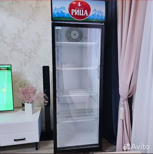 Холодильная витрина, холодильник для напитков бу