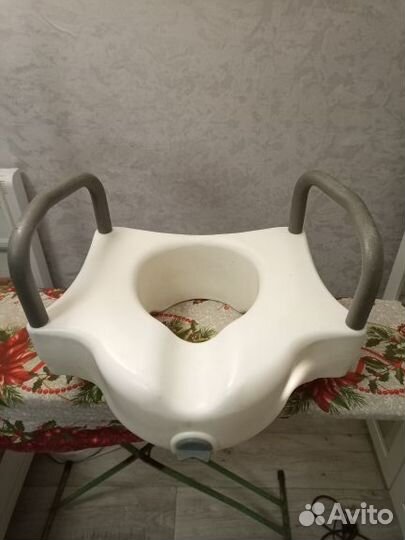 Накладка на унитаз после эндопротезирования