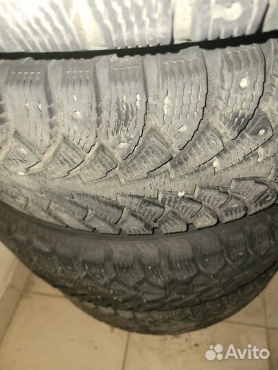 Nokian Tyres Hakkapeliitta 4 215/65 R16 102T