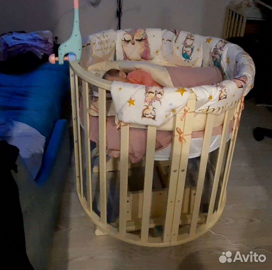 Детская кроватка трансформер круглая с маятником