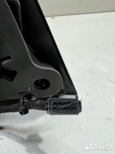 Зеркало с поворотником левое Volkswagen Polo 5