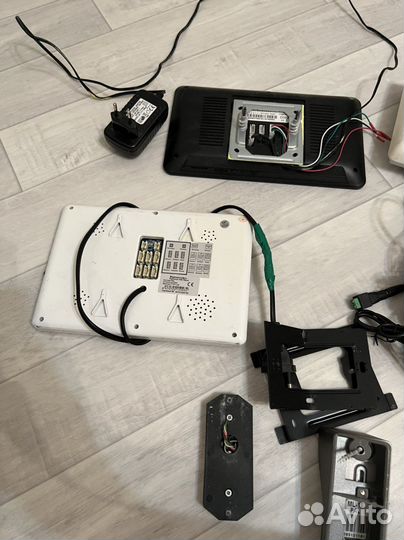 Продам видеодомофон