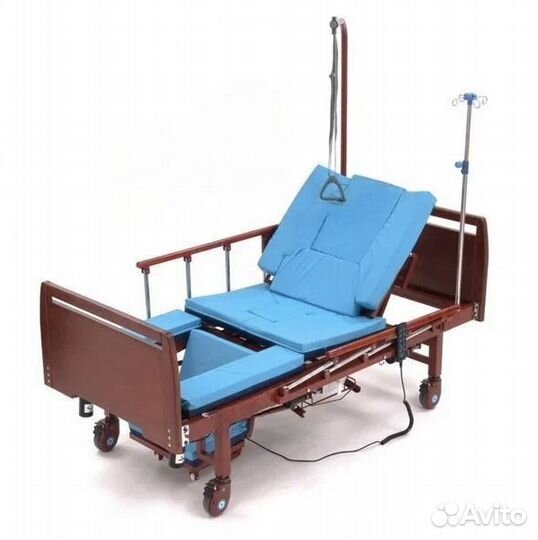 Медицинская кровать для лежачих больных