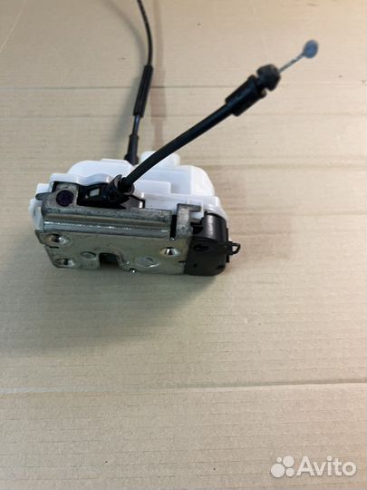 Замок задней левой двери Renault Laguna 2