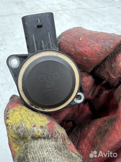 Датчик положения вихревых заслонок audi q5 8r