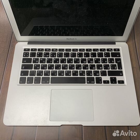 Отличный ноутбук MacBook Air 13 2017 i5