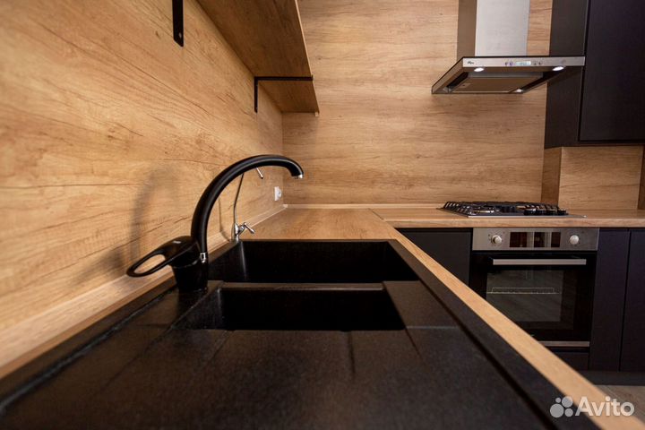 Кухонный гарнитур угловой в потолок