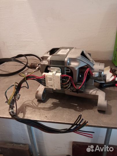 Двигатель от стиральной машины Аристон