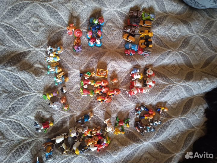 Игрушки из киндер сюрпризов