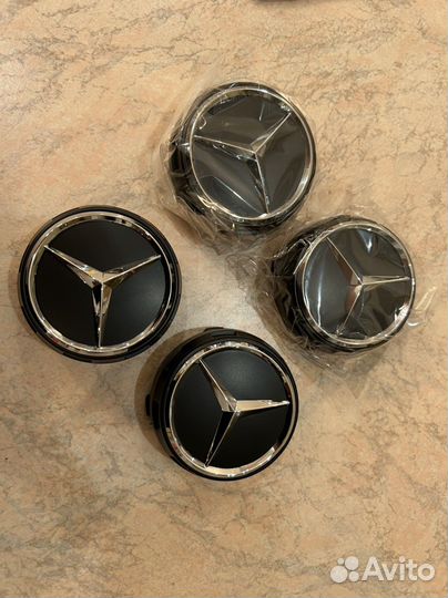 Колпачок ступичный AMG, A0004000900 9790