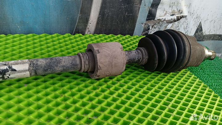 Привод передний правый Geely emgrand EC7