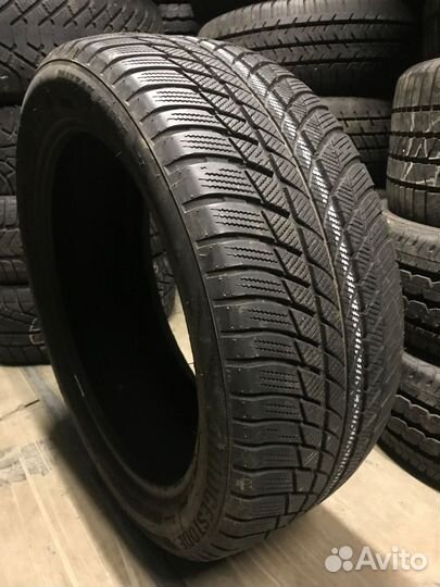 Bridgestone Blizzak LM-001 245/45 R19 97H