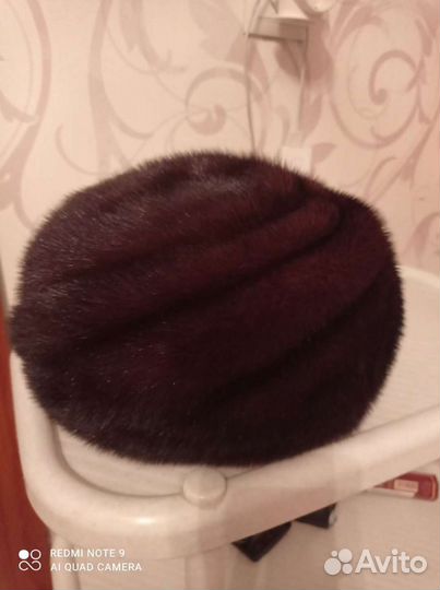 Берет новый,2е шапки