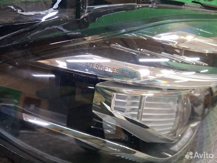 Фара правая Mercedes E-Class W213 2016-2020