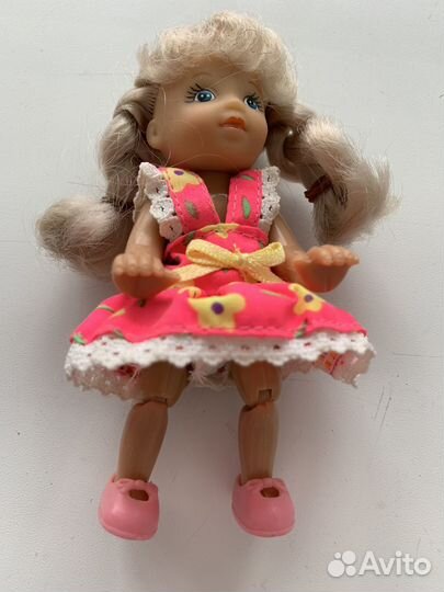 Кукла фарфоровая