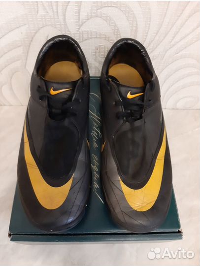 Бутсы футбольные