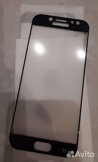 Защитное стекло на Самсунг J7 2017