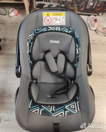 Детское автокресло от 0,бонусом развивающий коврик