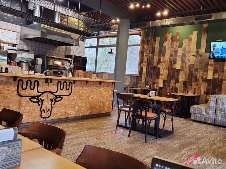 Повар сушист суши роллы