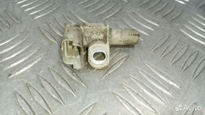 Б/У Датчик положения распредвала Volvo
