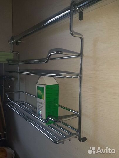 Навесная полочка для кухни