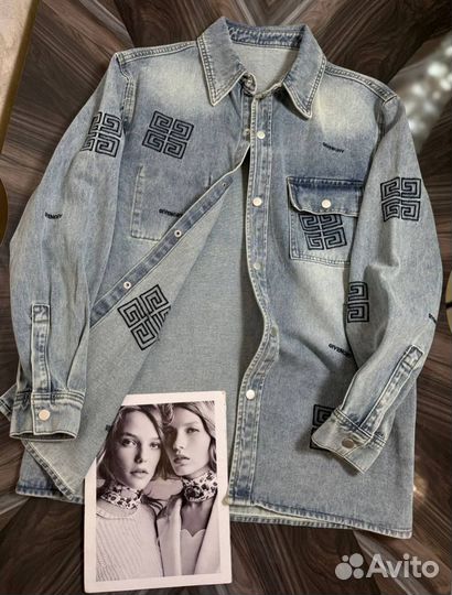 Джинсовая рубашка