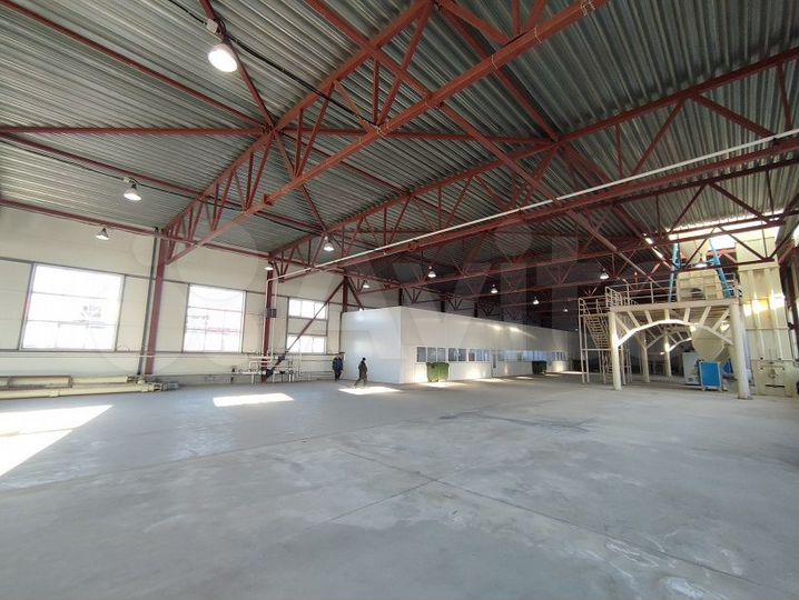 Производственно-складское предприятие, 5 000 м²
