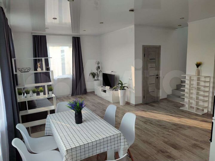 Дом 128 м² на участке 3,3 сот.